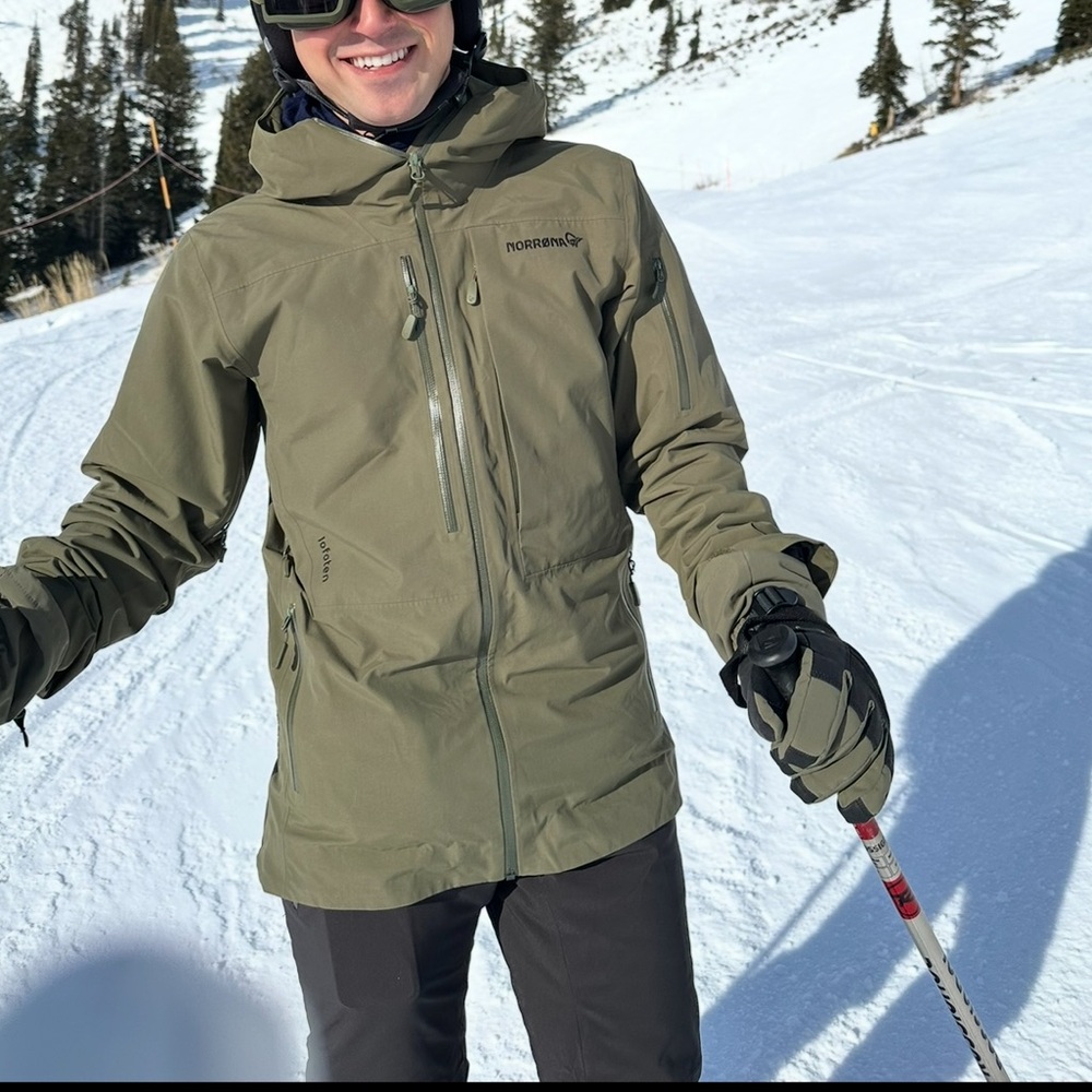 Norrona Men’s Lofoten Gore-Tex Pro Jacket - Picture 2 of 12